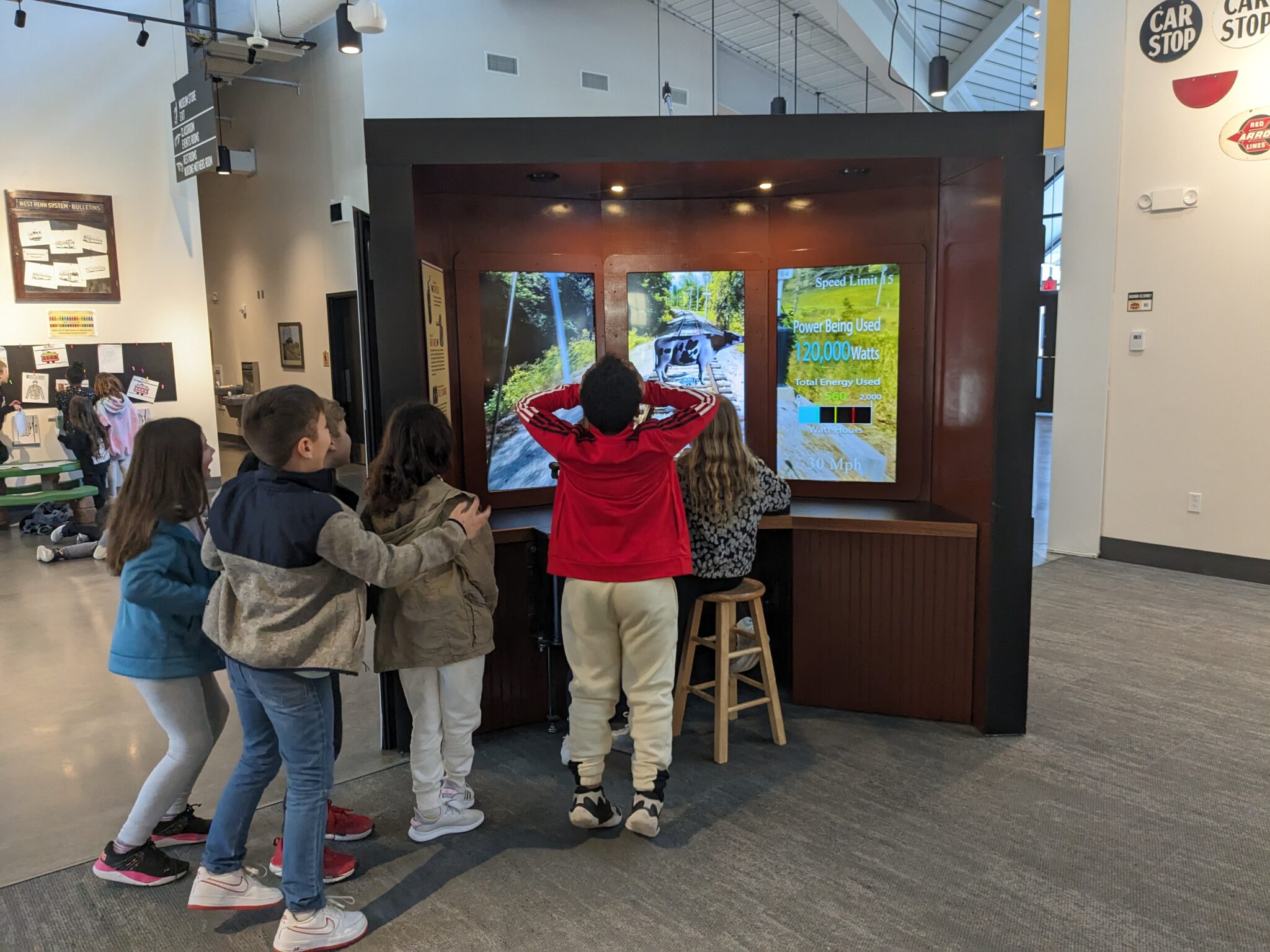Students Operating The Simulator (JF)